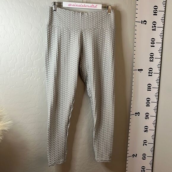 BRAZILIAN butt enhancing leggings textured fabric sexy TikTok slimming SZ XXL - Picture 2 of 11